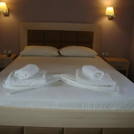 Apartment House Akis New