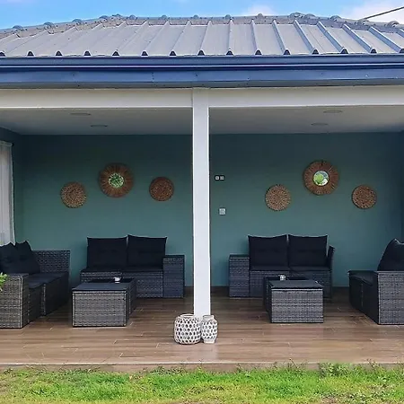 Apartment House Akis New